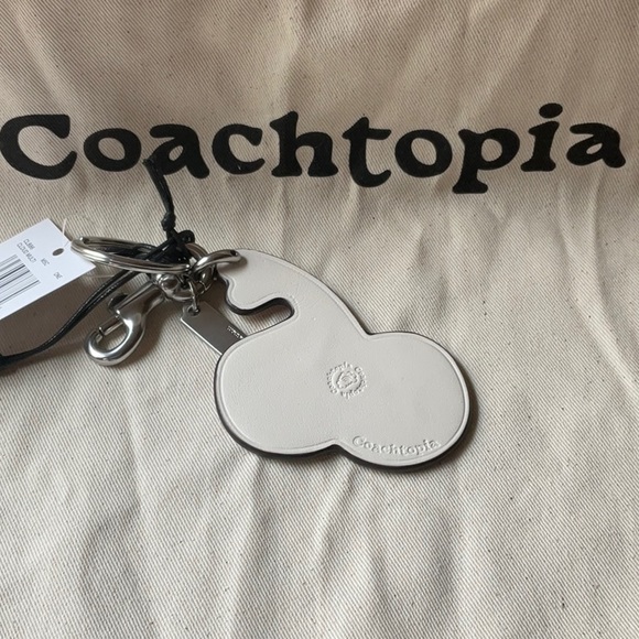 ๐ COACH COACHTOPIA CHERRY BAG CHARM ๐ - Picture 9 of 16